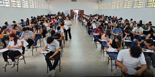 MEC lanza becas para alumnos del tercer ciclo