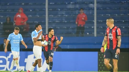Cerro Porteño se juega su futuro copero esta noche en Lima