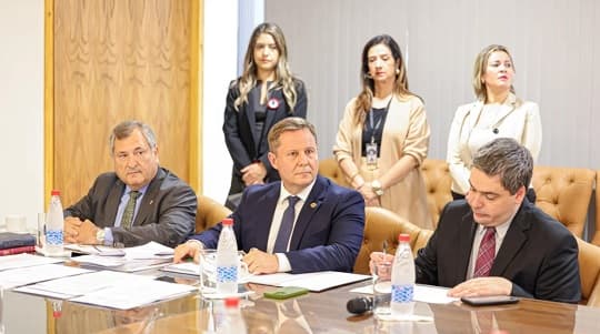 Corte propone ley contra estafas de la mafia de pagarés