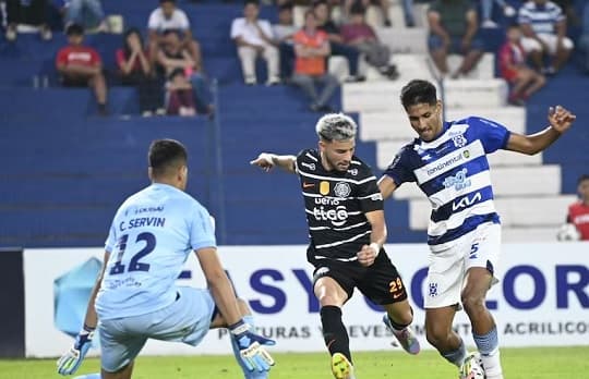 Olimpia, fuera de todo en un semestre para el olvido