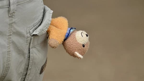 Madre critica a fiscalía por inacción en caso de abuso infantil