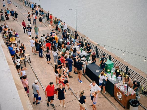 Embárcate en el Puerto de Asunción: Escenario de arte y cultura