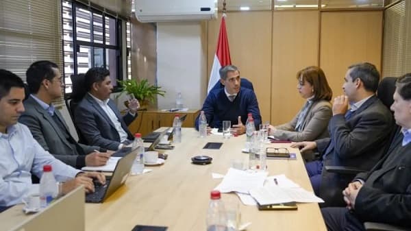 MIC, AFD y BID exploran financiamiento industrial