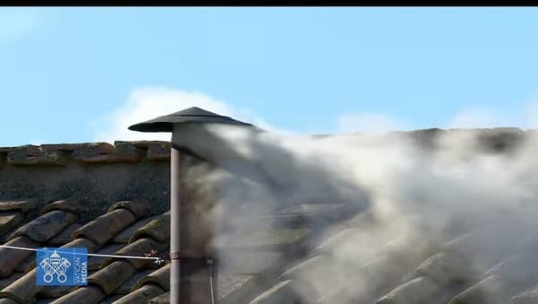 El Vaticano anuncia la elección del nuevo Sumo Pontífice