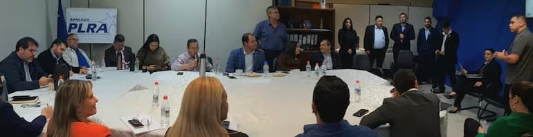 Prieto se defiende y suma respaldo opositor en Diputados