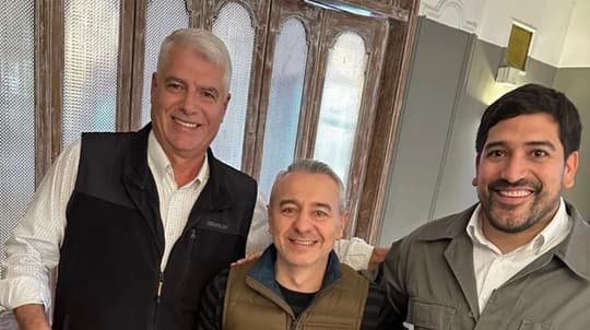 Disidencia colorada oficializa a Dani Centurión como precandidato a intendente de Asunción