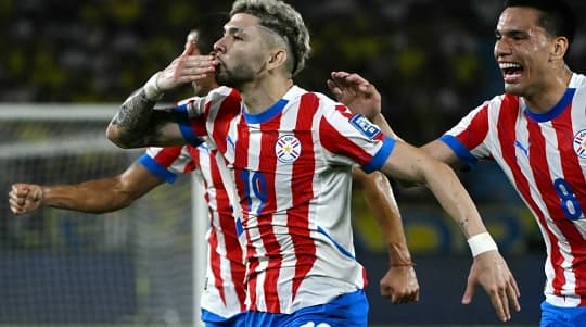 Por el sueño mundialista: la Albirroja se juega media clasificación ante Uruguay