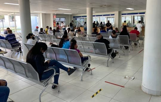 IPS aclara reglas para retiro de medicamentos por terceros