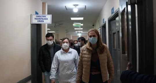 Médicos ausentes y promesas de sanciones: nueva visita sorpresa de Barán en Misiones