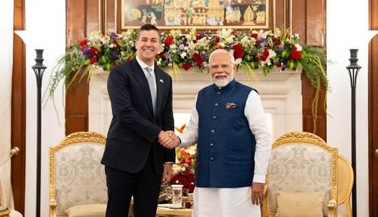 Peña llegó a la India con comitiva de seis autoridades