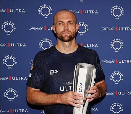 El profesor que le marcó un gol a Boca en el Mundial de Clubes e hizo historia