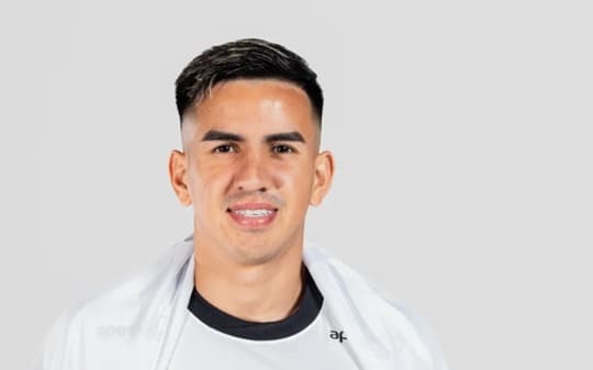 Romeo Benítez es nuevo jugador de Olimpia