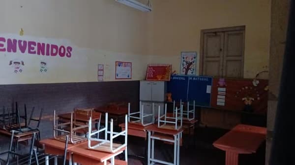 Escuela en Asunción pierde clases por cortes de ANDE
