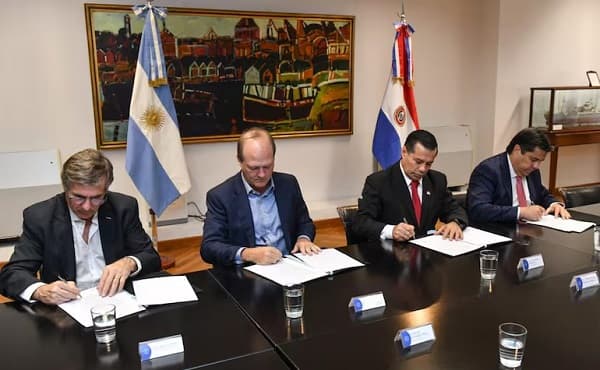 Acuerdo Peña-Milei sobre Yacyretá rige en Argentina: Dudas en Paraguay