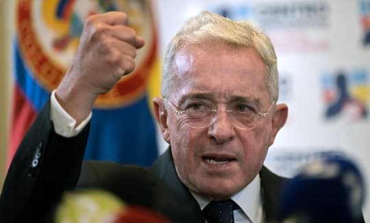 Uribe, expresidente de Colombia, es hallado culpable por fraude y soborno