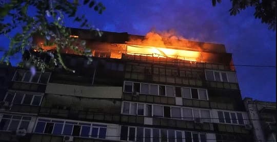 Con una nueva táctica, Rusia lanzó drones desde varias direcciones contra Kyiv