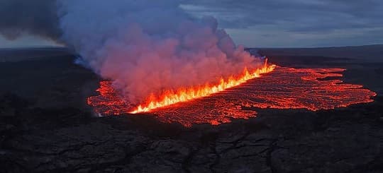 Islandia registra nueva erupción volcánica cerca de su capital sin mayores daños