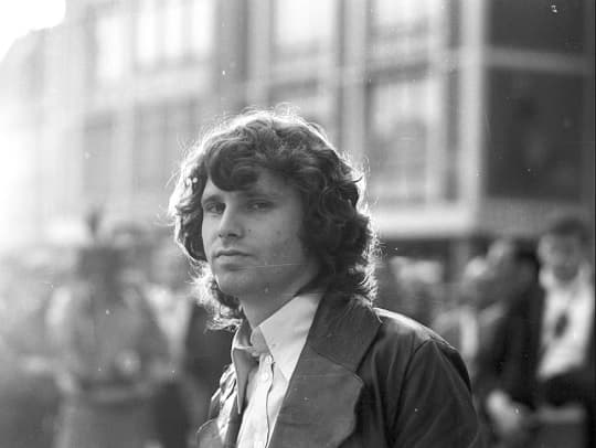 A 54 años de la muerte de Jim Morrison, el cantante de The Doors