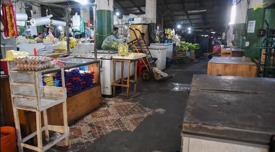 Escalera del Mercado 4 en riesgo de derrumbe