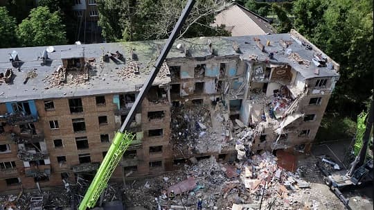 Ataque ruso en Kiev deja un muerto y 26 heridos