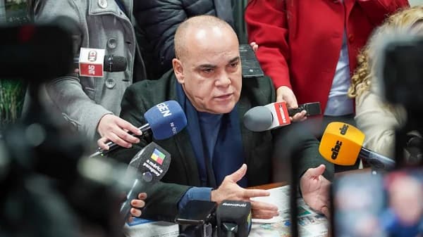 Bachi Núñez pide a Peña entregar reforma del transporte antes del martes