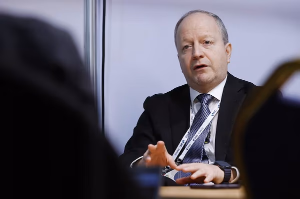 Gobierno busca frenar protestas con nueva oferta jubilatoria