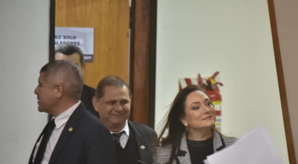 Cartismo evita debate y protege al intendente de Ñemby