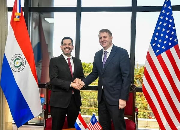 Latorre recibe a nuevo jefe de misión diplomática de EE.UU.