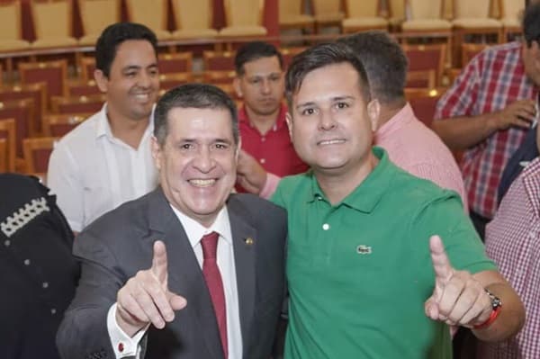 Diputado cartista Carlos Godoy intentó indagar bienes de Messer sin citar la causa