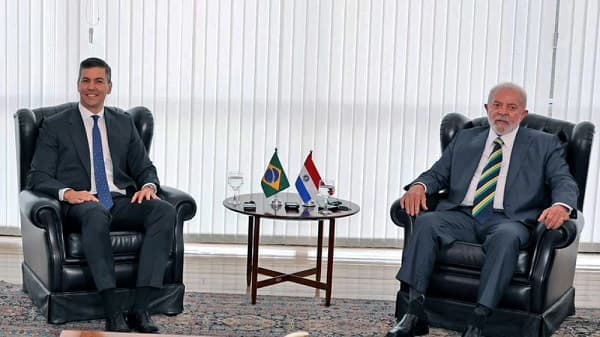 Lula evita referirse al espionaje a Paraguay en cumbre del Mercosur