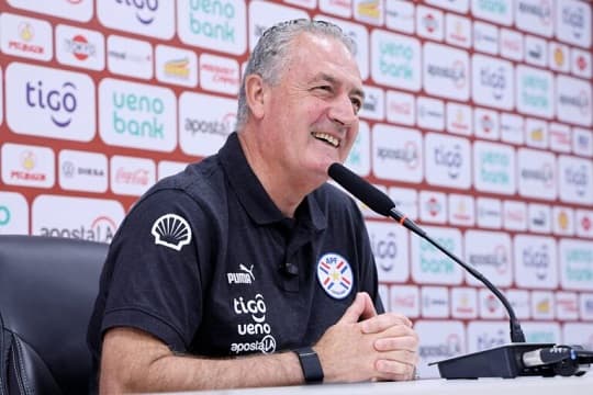 Alfaro daría hoy la lista de convocados para los duelos ante Ecuador y Perú