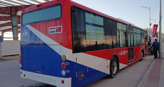 Buses para voluntarios de Asu2025 con recorrido limitado
