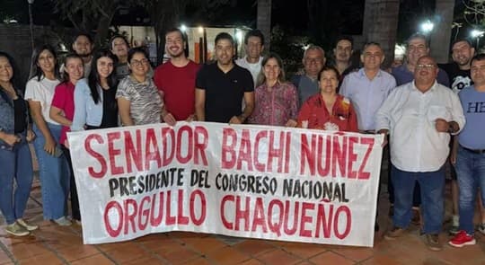 Bachi Núñez otorga millonarios cargos a operadores