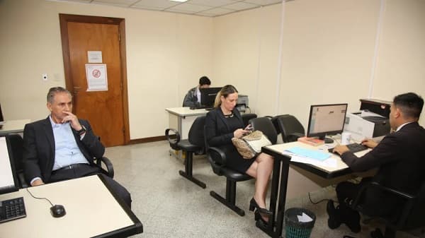 Reabren causa contra exministro Óscar Boidanich