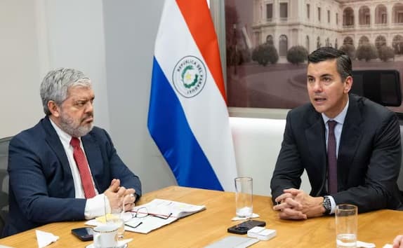 Enrique Riera critica a “cuervos” que buscan aprovechar la convalecencia de Cartes