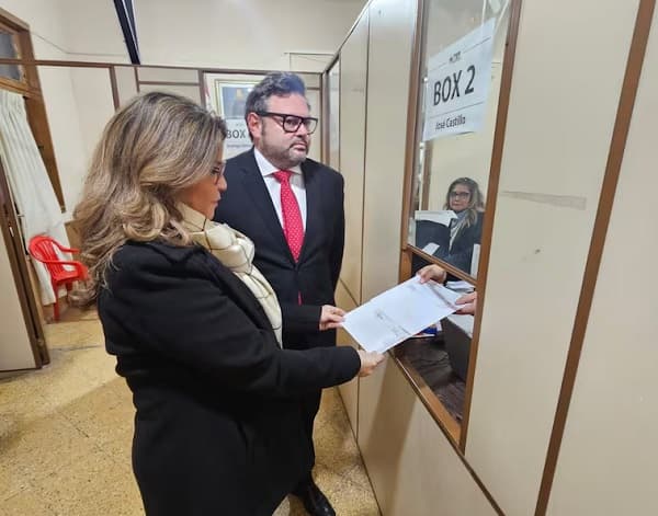 Colorado Añeteté se inscribe con Mario Abdo como único líder