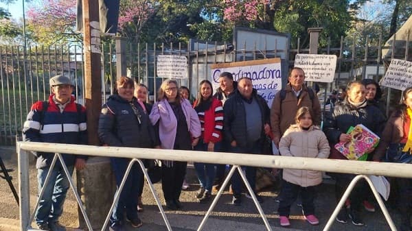 Víctimas de pagarés exigen respuestas a la Corte Suprema