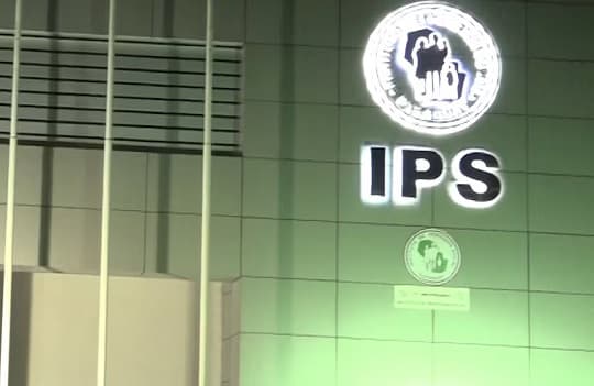 Más administrativos que médicos en el IPS