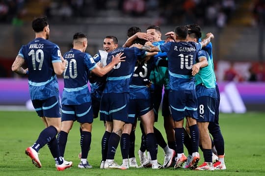 La Albirroja logra su primera victoria en Lima por Eliminatorias