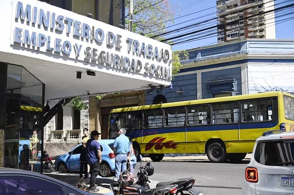 Gobierno y choferes acercan posiciones sobre reforma