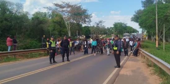 Cortes de ruta en todo el país por protesta indígena