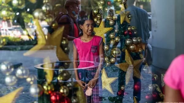 Maduro vuelve a decretar Navidad en octubre en Venezuela