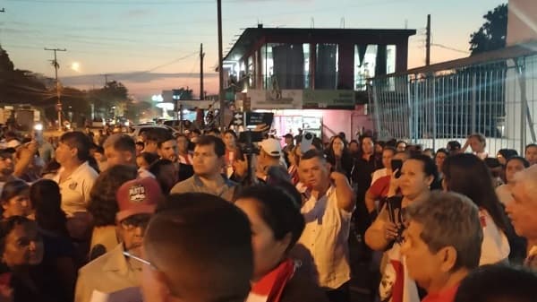 Vecinos de Ypané protestan por falta de transporte público