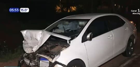 Dos vehículos chocaron frontalmente en Luque: no hubo heridos