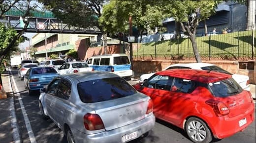 Los colegios que más colapsan el tránsito en Asunción y la propuesta de la PMT