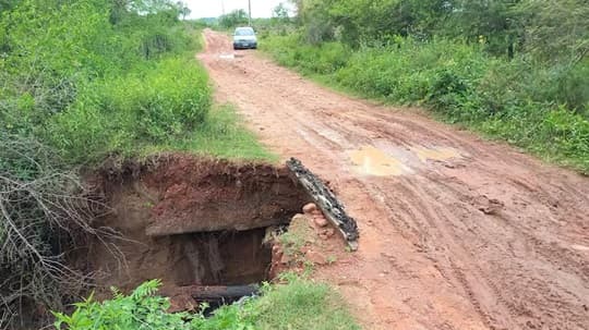 El 85% de las rutas del país siguen siendo de tierra