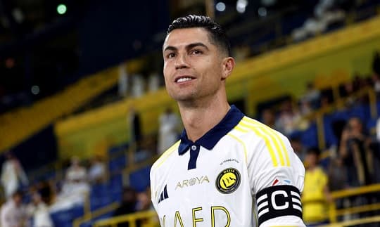 Cristiano Ronaldo, primer futbolista billonario