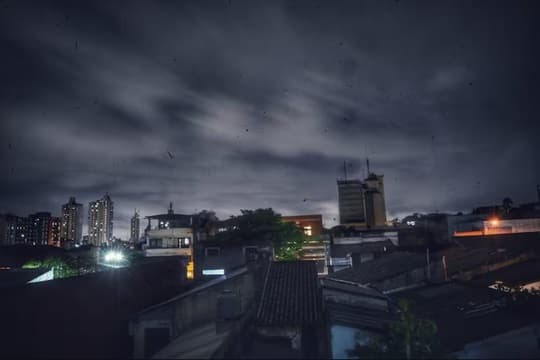 A preparar la sombrilla: Meteorología anuncia lluvias con tormentas eléctricas y calor en gran parte del país