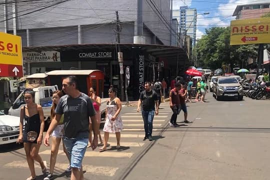 CDE: un niño pasó la noche encerrado en un shopping