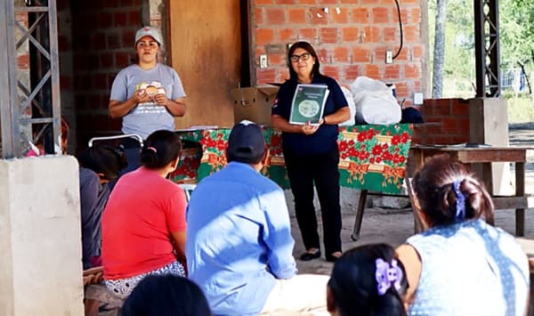 Bernarda, la maestra que lleva educación al corazón del Chaco